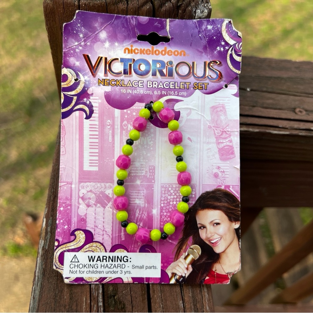 Nickelodeon Victorious Bracelet Set + Necklace Set 2012 Viacom Kidcore Jewelry - Picture 10 of 16